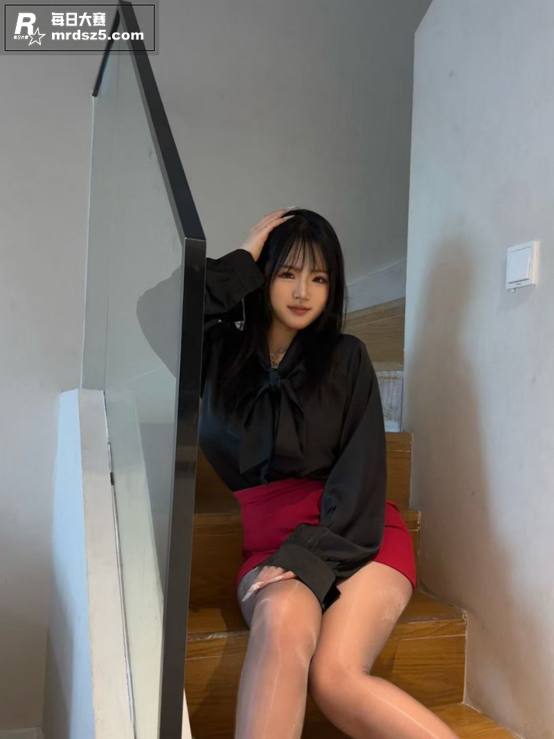 抖音巨乳主播 小y睡相关图片2