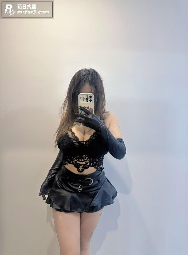 抖音巨乳主播 小y睡相关图片12