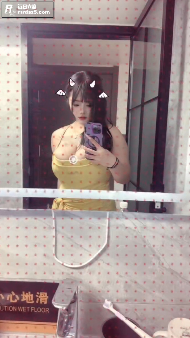 抖音巨乳主播 小y睡相关图片15