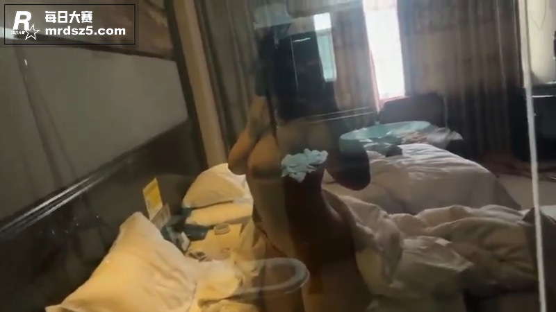 抖音巨乳主播 小y睡相关图片23