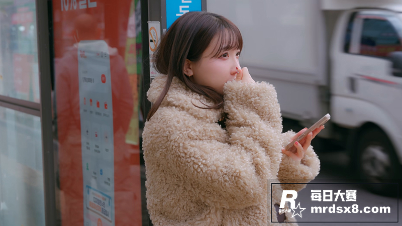 韩国顶级清纯玉女模特相关图片10