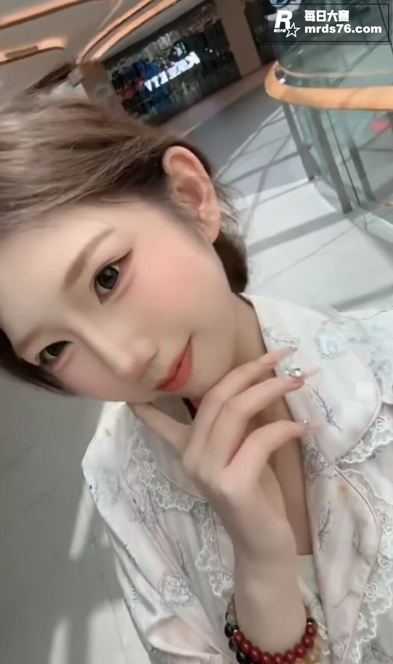 推特原创博主 欣欣子相关图片2