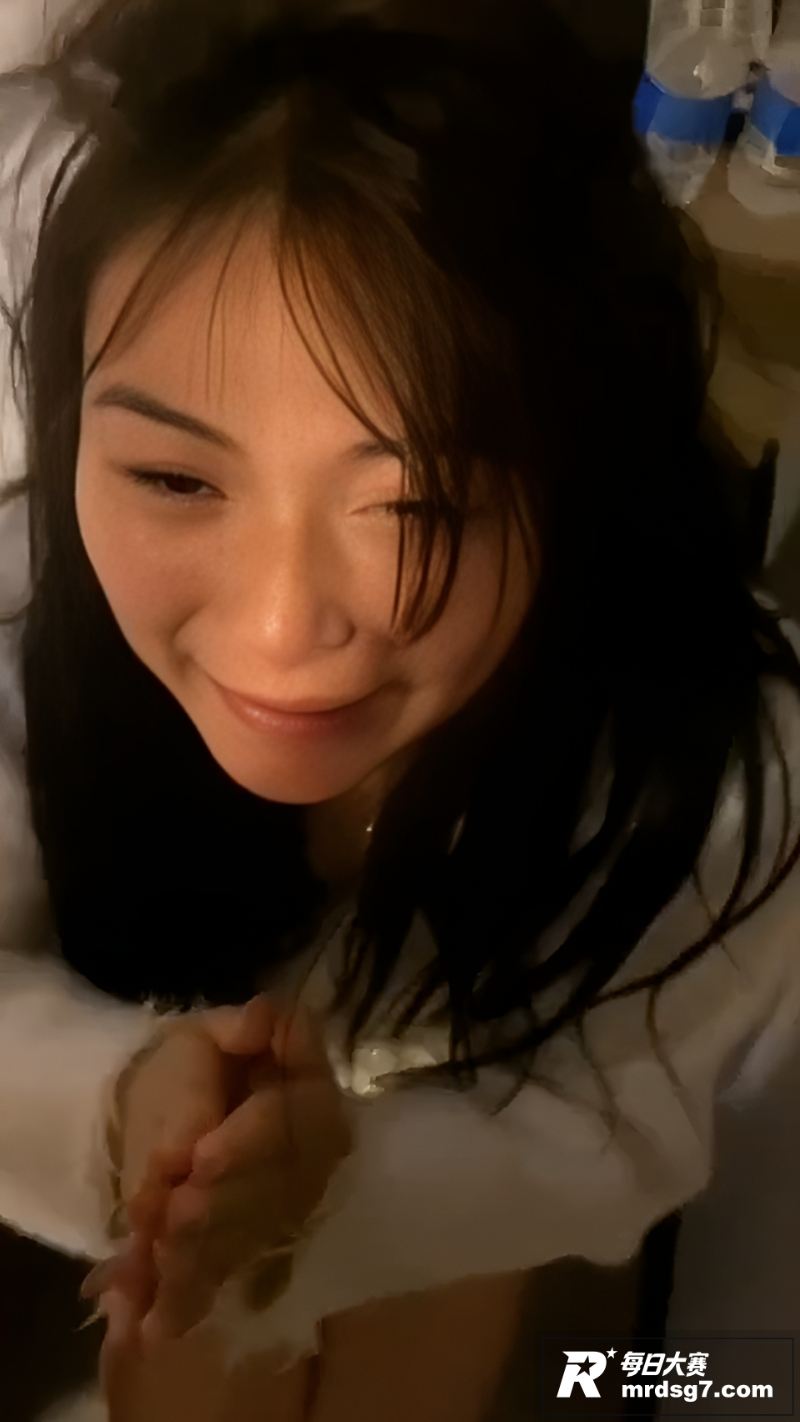 酒店抓奸现场 男的留相关图片2