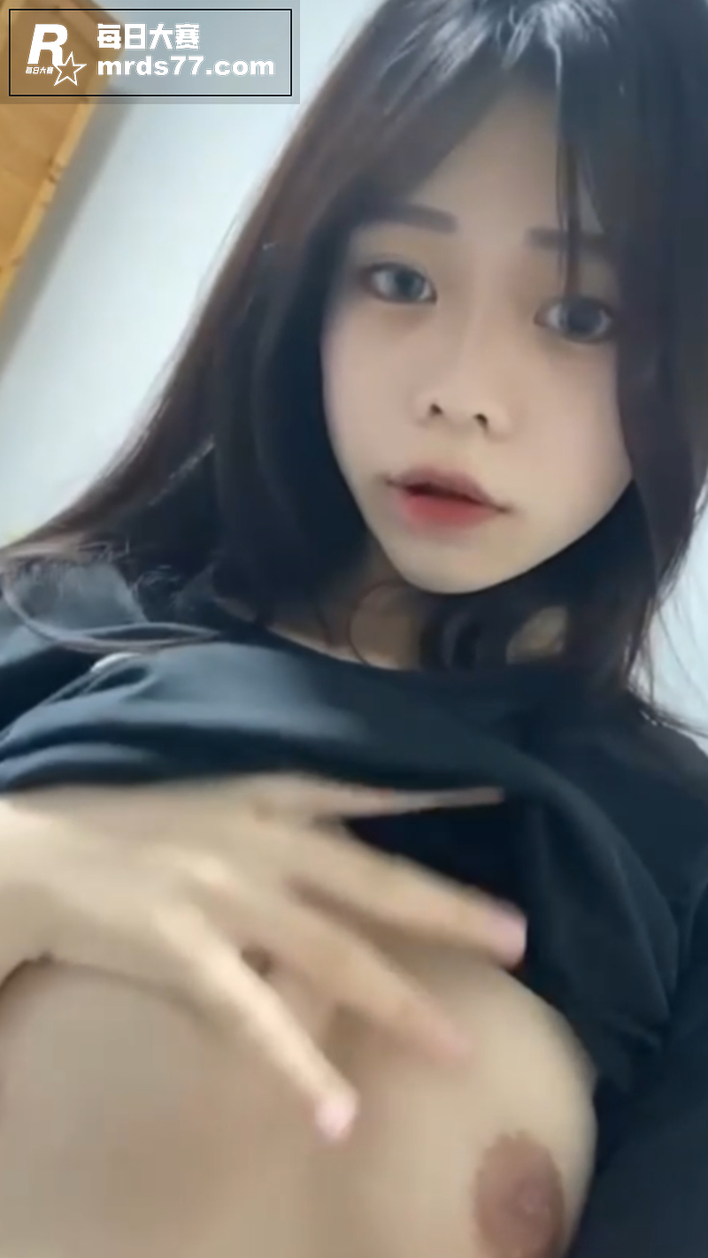 高颜值在校反差女大学相关图片8