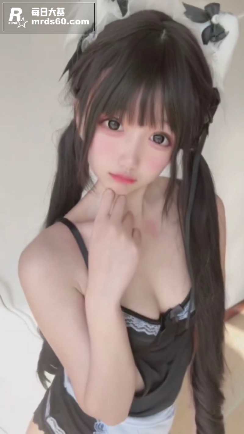抖音高人气巨乳萌妹 相关图片7