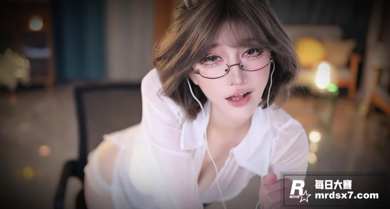 虎牙网红极品女神 张相关图片3