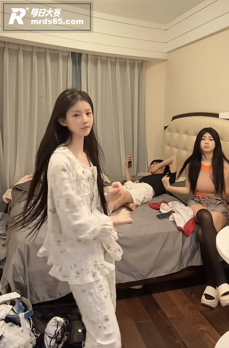 抖音极品精神小妹 小相关图片2