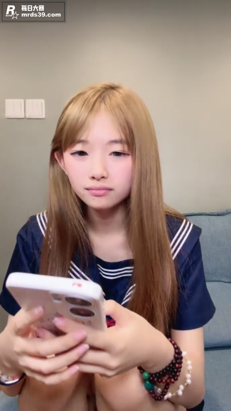 双马尾JK少女 小涵相关图片3
