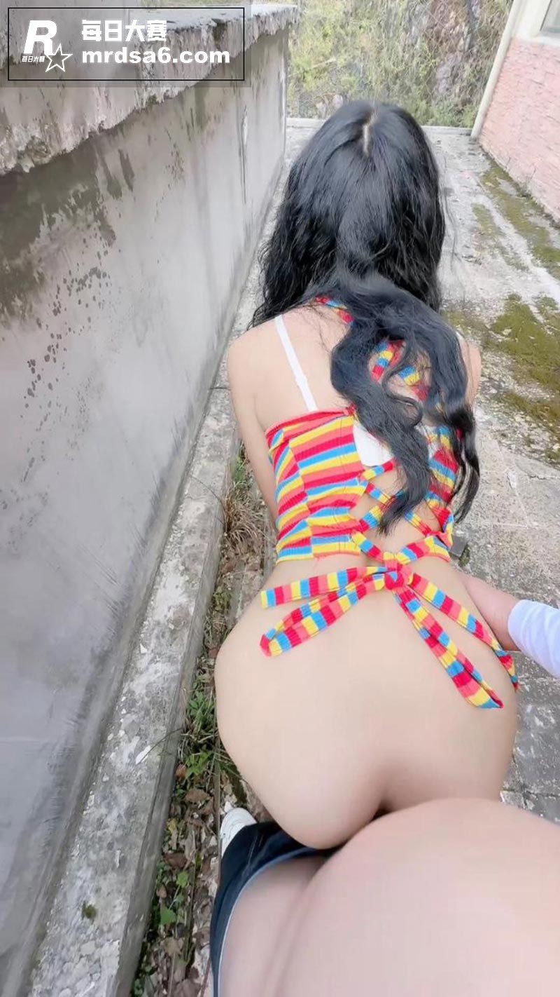 海角社区 长腿女儿丽相关图片8