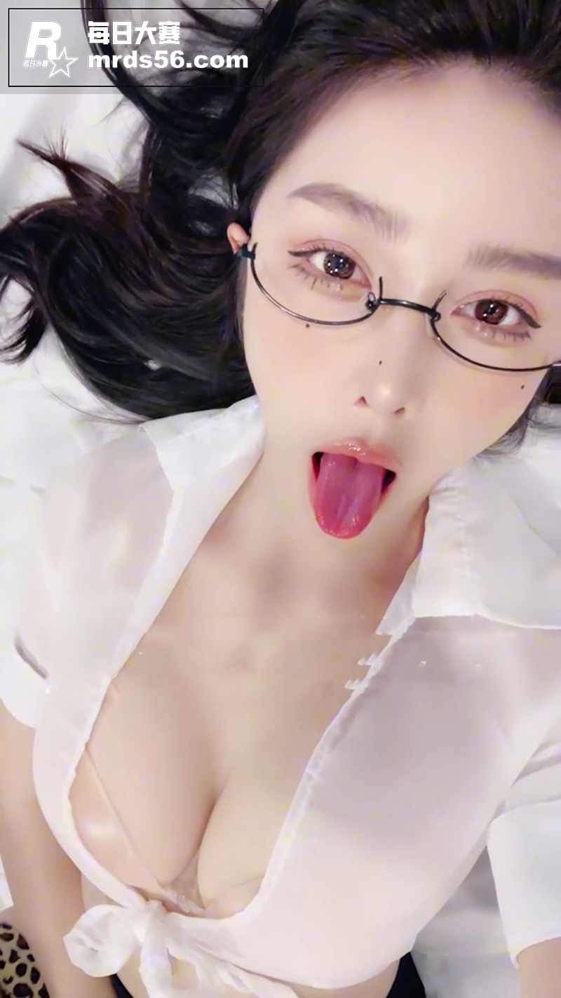 高颜值极品姐妹花堪称相关图片6
