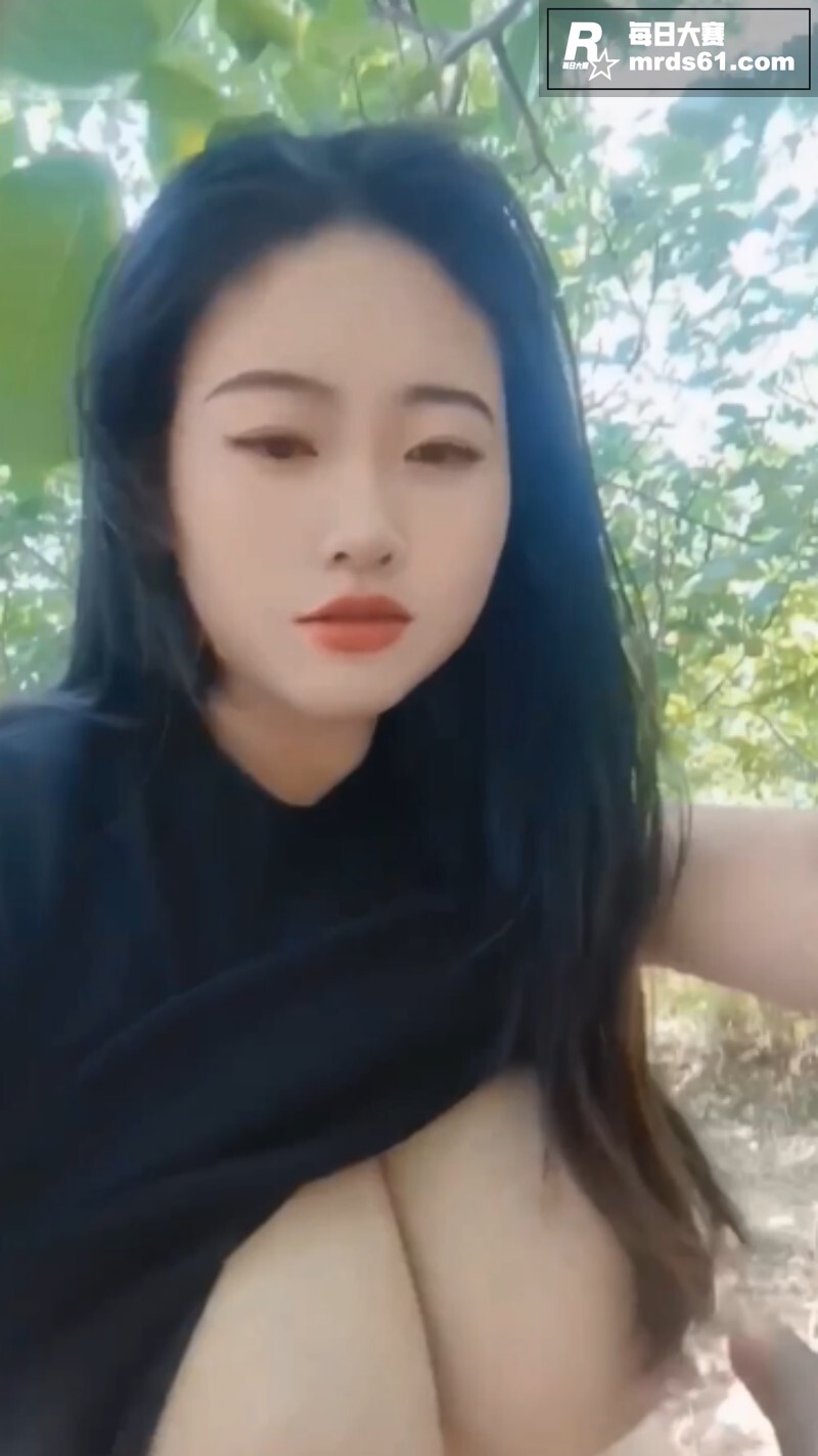新晋素人F奶巨乳博主相关图片3