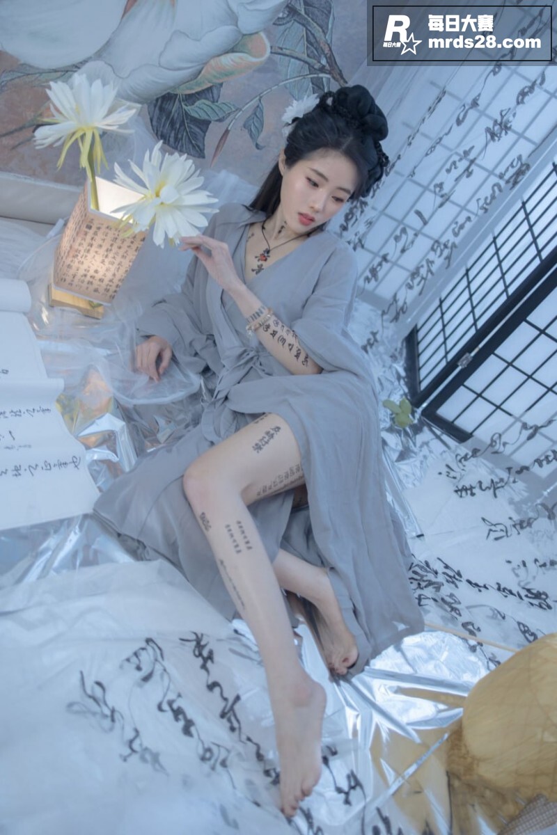 推特高颜值嫩模 钛合相关图片27