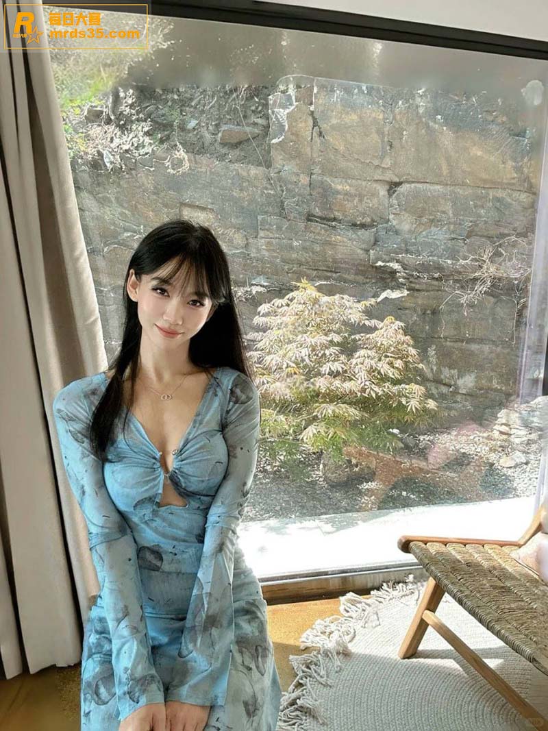 广东佛山反差女神 张相关图片2
