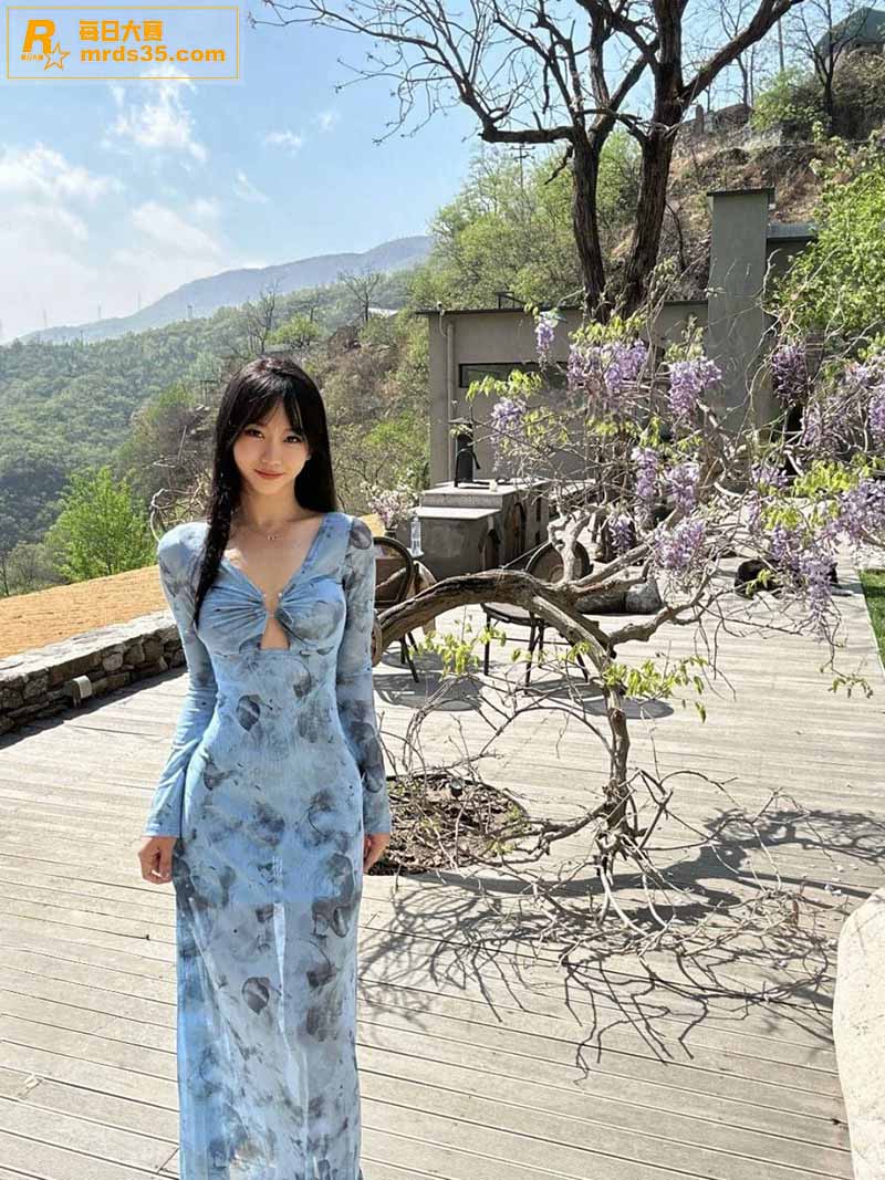 广东佛山反差女神 张相关图片3