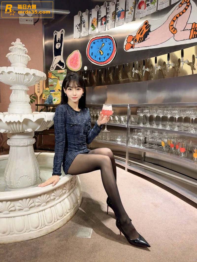 广东佛山反差女神 张相关图片5
