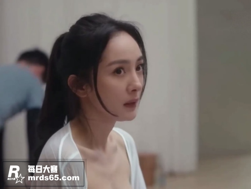 AI明星脱衣 杨幂「相关图片1