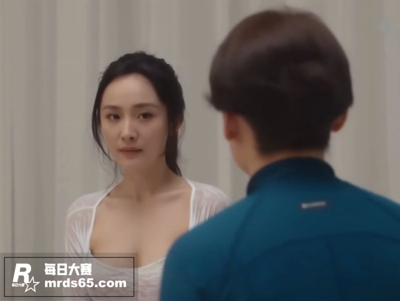 AI明星脱衣 杨幂「相关图片2