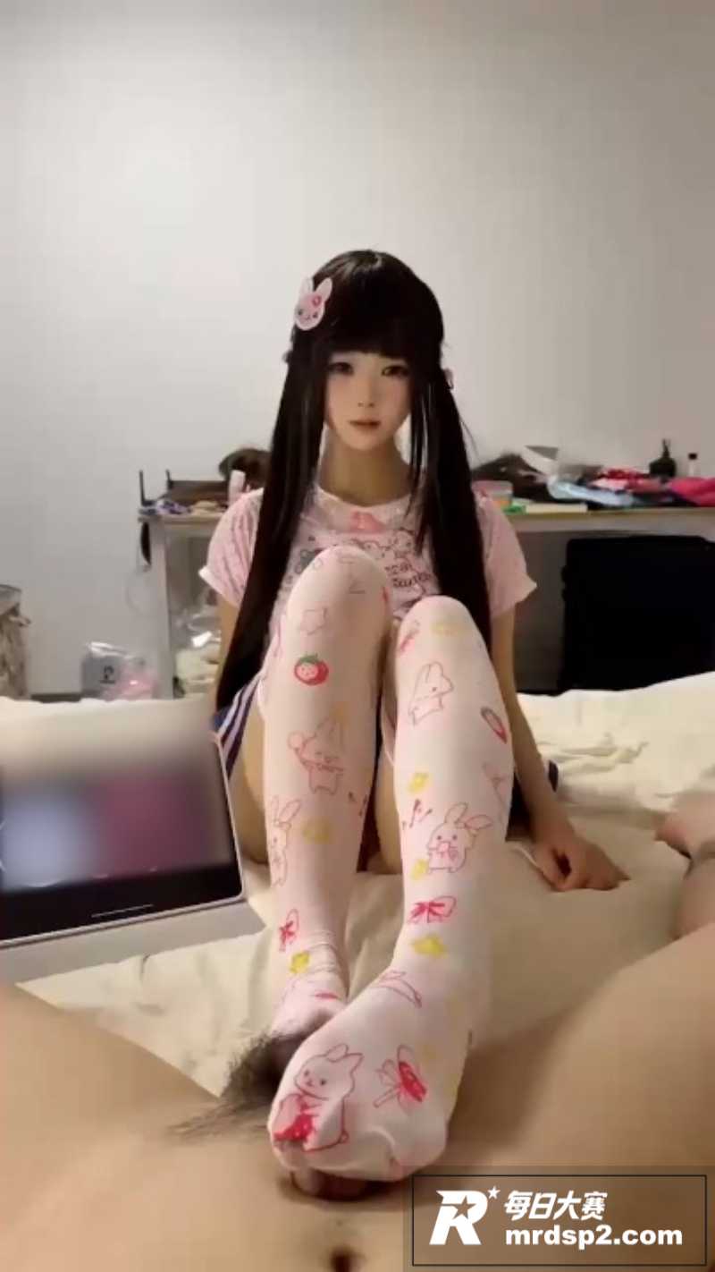 推特极品反差萝莉 小相关图片1