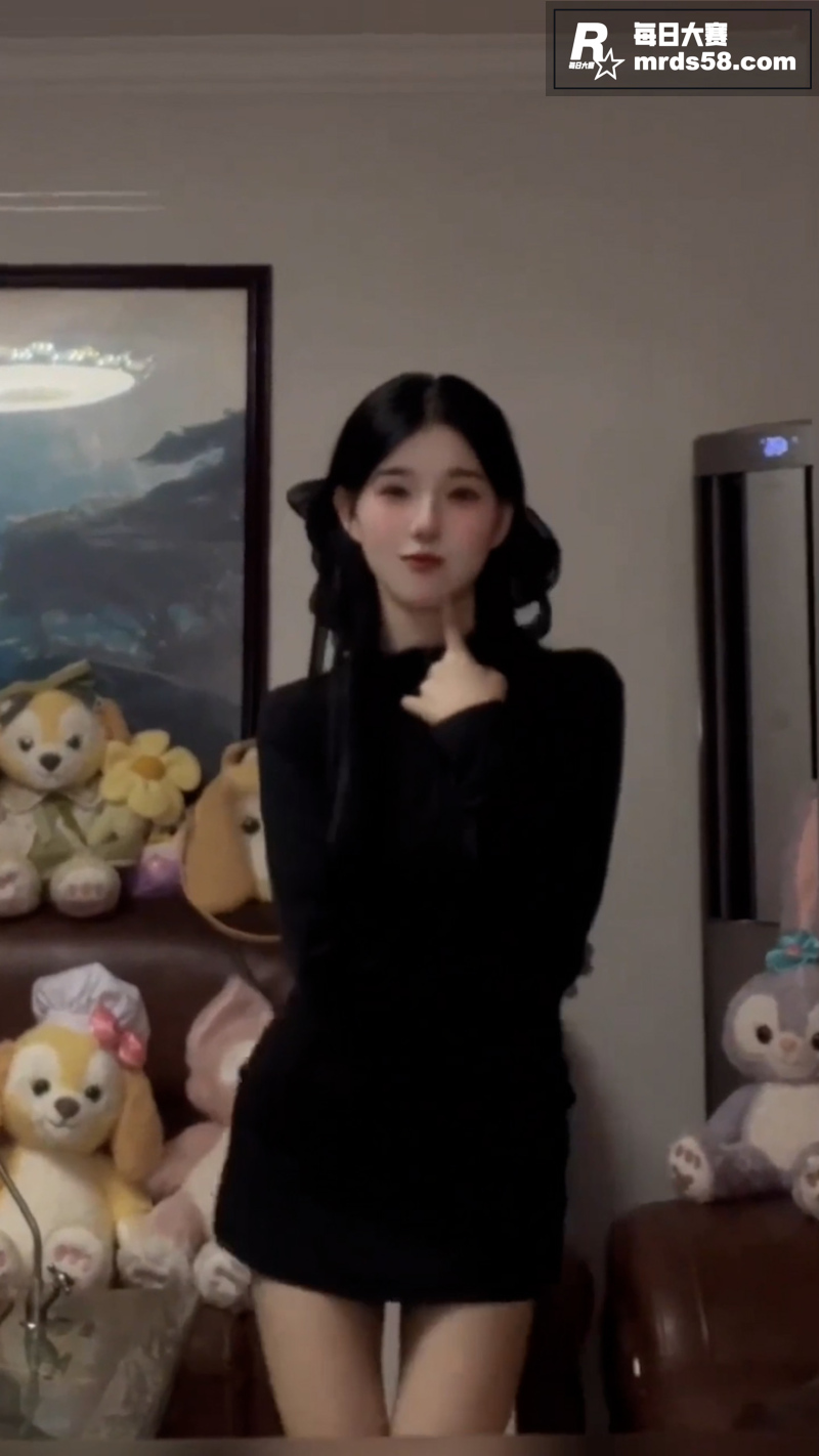 抖音高颜女神 齿酱 相关图片8