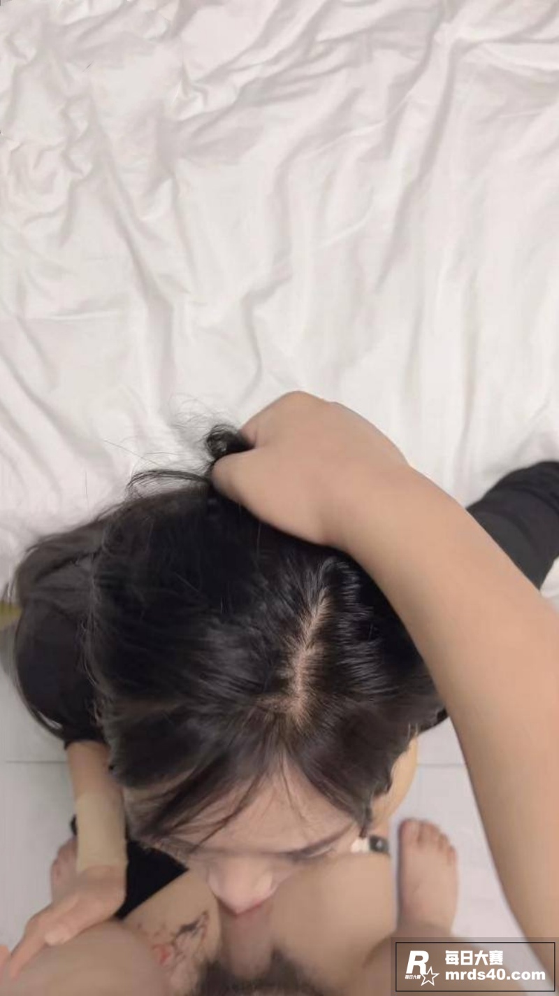 海角社区 巨乳即正义相关图片7