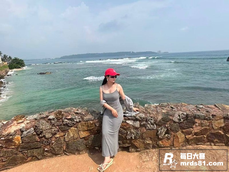 上海刚结婚不久的人妻相关图片11