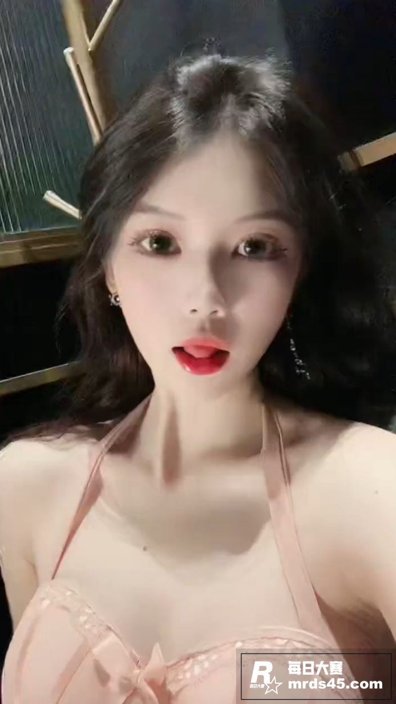 推特高颜值极品尤物 相关图片1