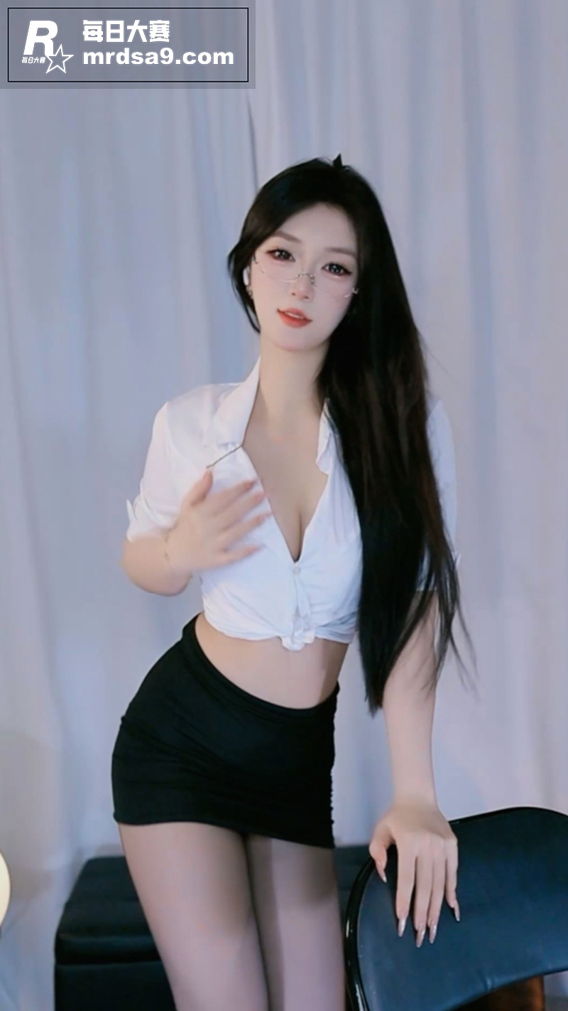 抖音高颜值女主播 呼相关图片3