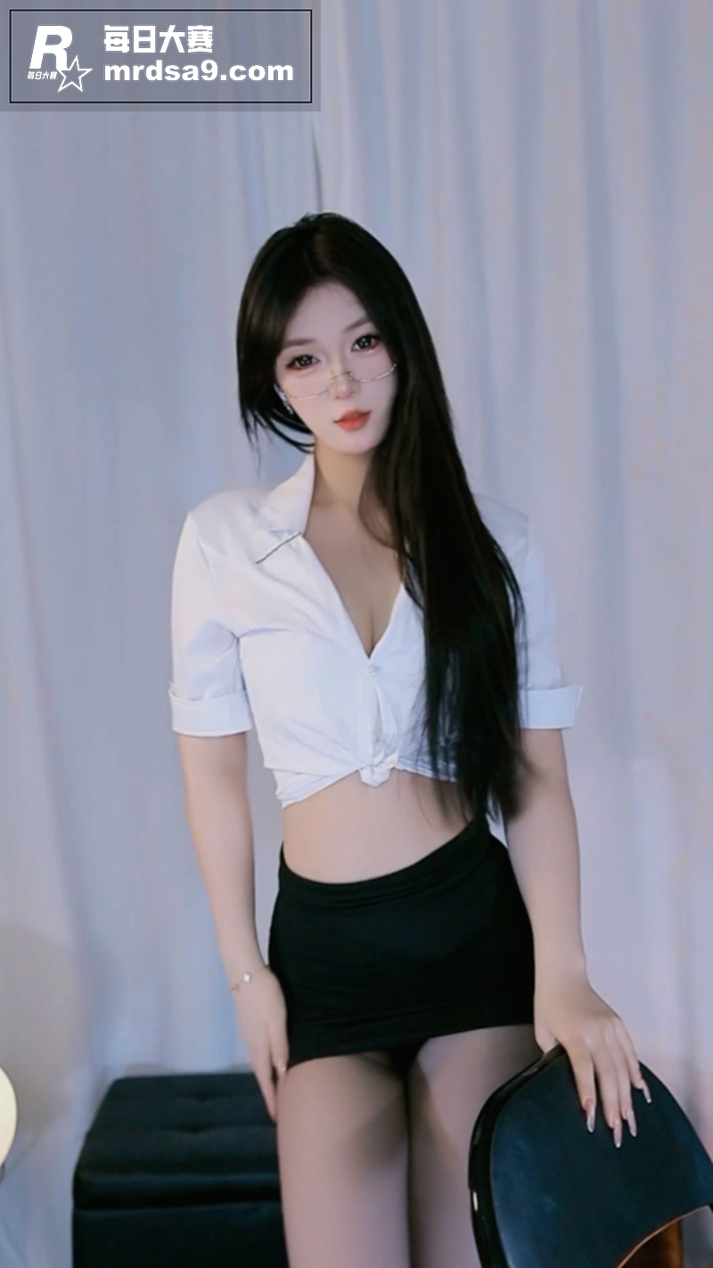 抖音高颜值女主播 呼相关图片5