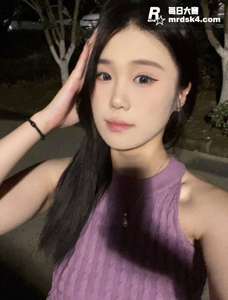 小红书高颜值反差御姐相关图片2