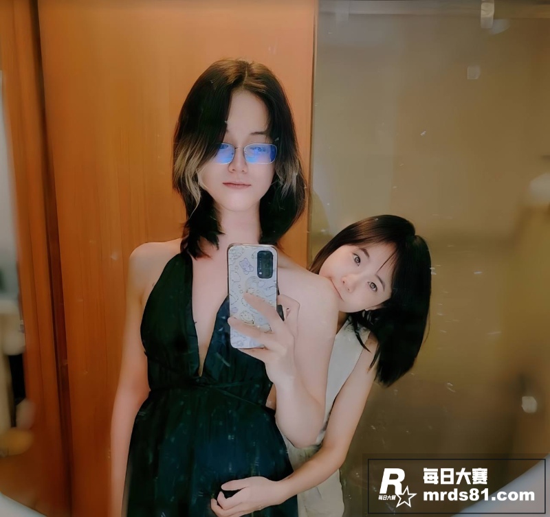 华人萝莉博主 lol相关图片12