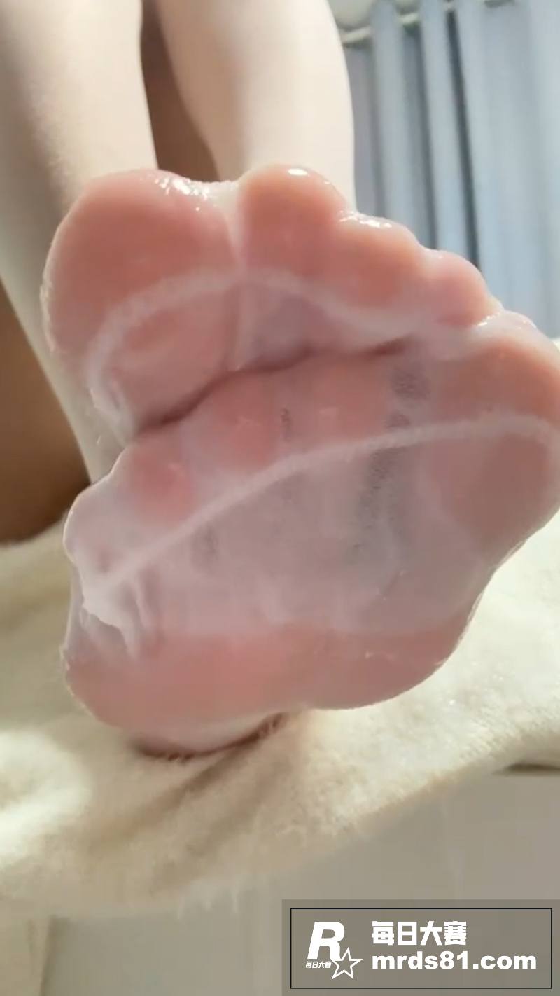 B站二次元反差萝莉 相关图片6