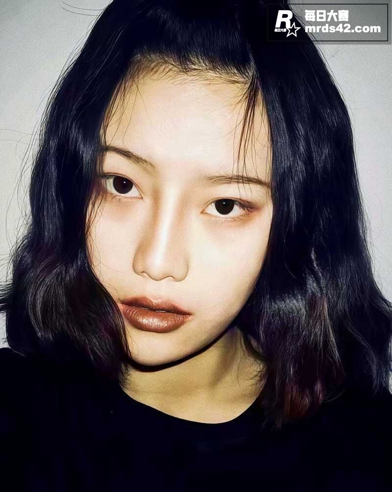 湖北武汉大学反差学生相关图片2
