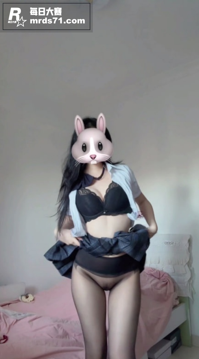 极品巨乳御姐福利姬 相关图片5