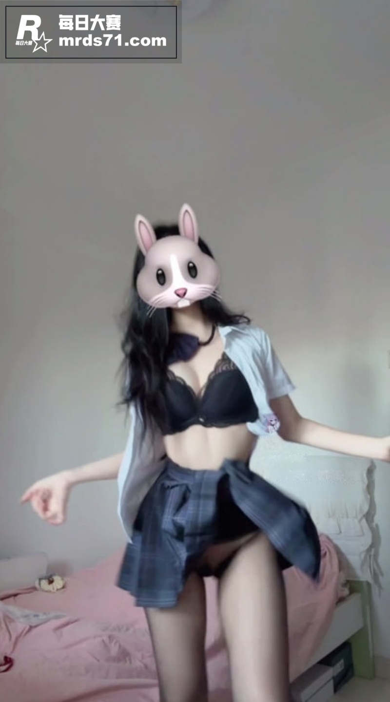 极品巨乳御姐福利姬 相关图片6