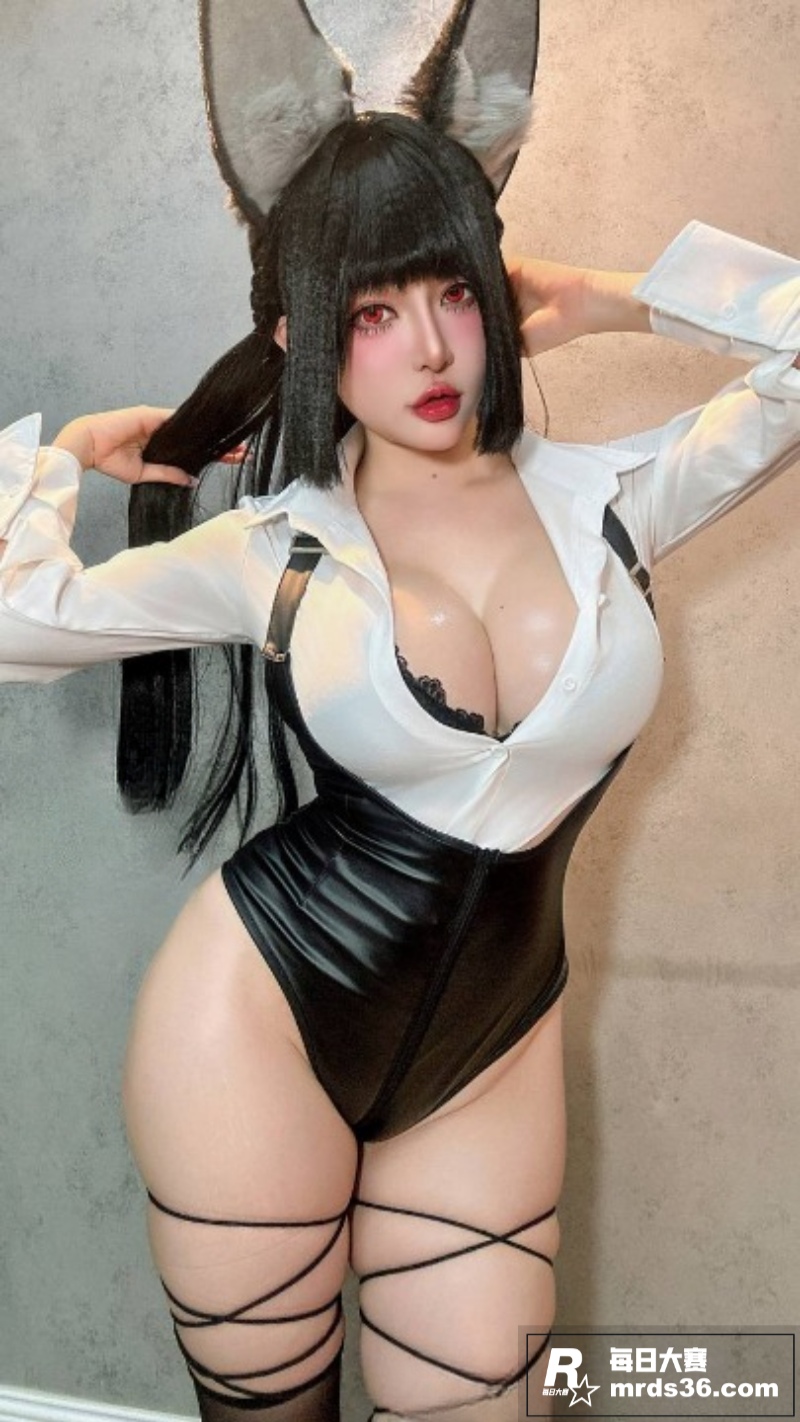 高颜值巨乳尤物 Ti相关图片1