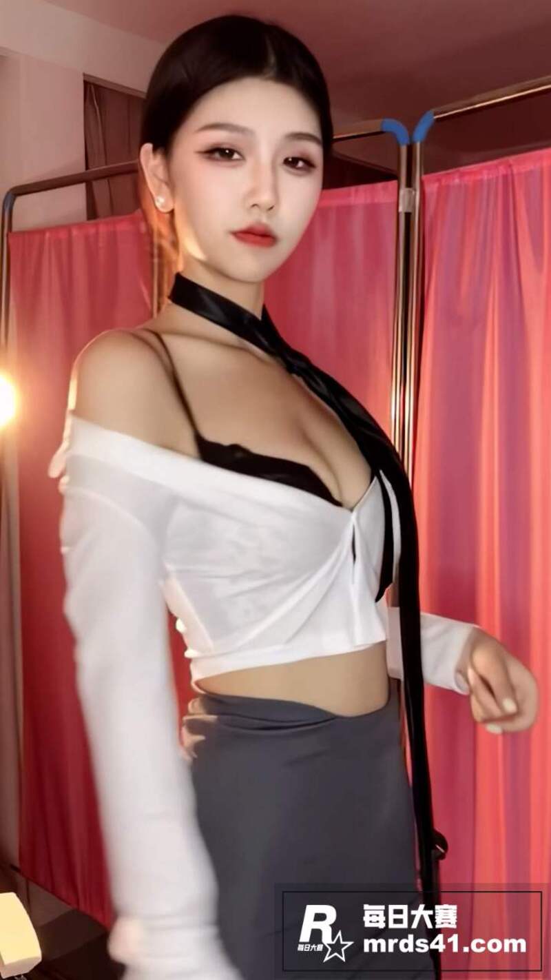 Bigo九头身女神 相关图片4