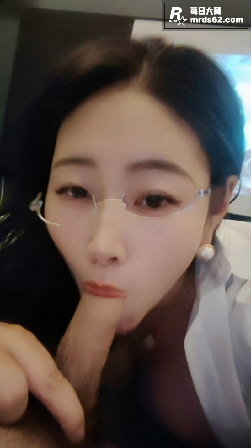 天然F杯巨乳原创博主相关图片3
