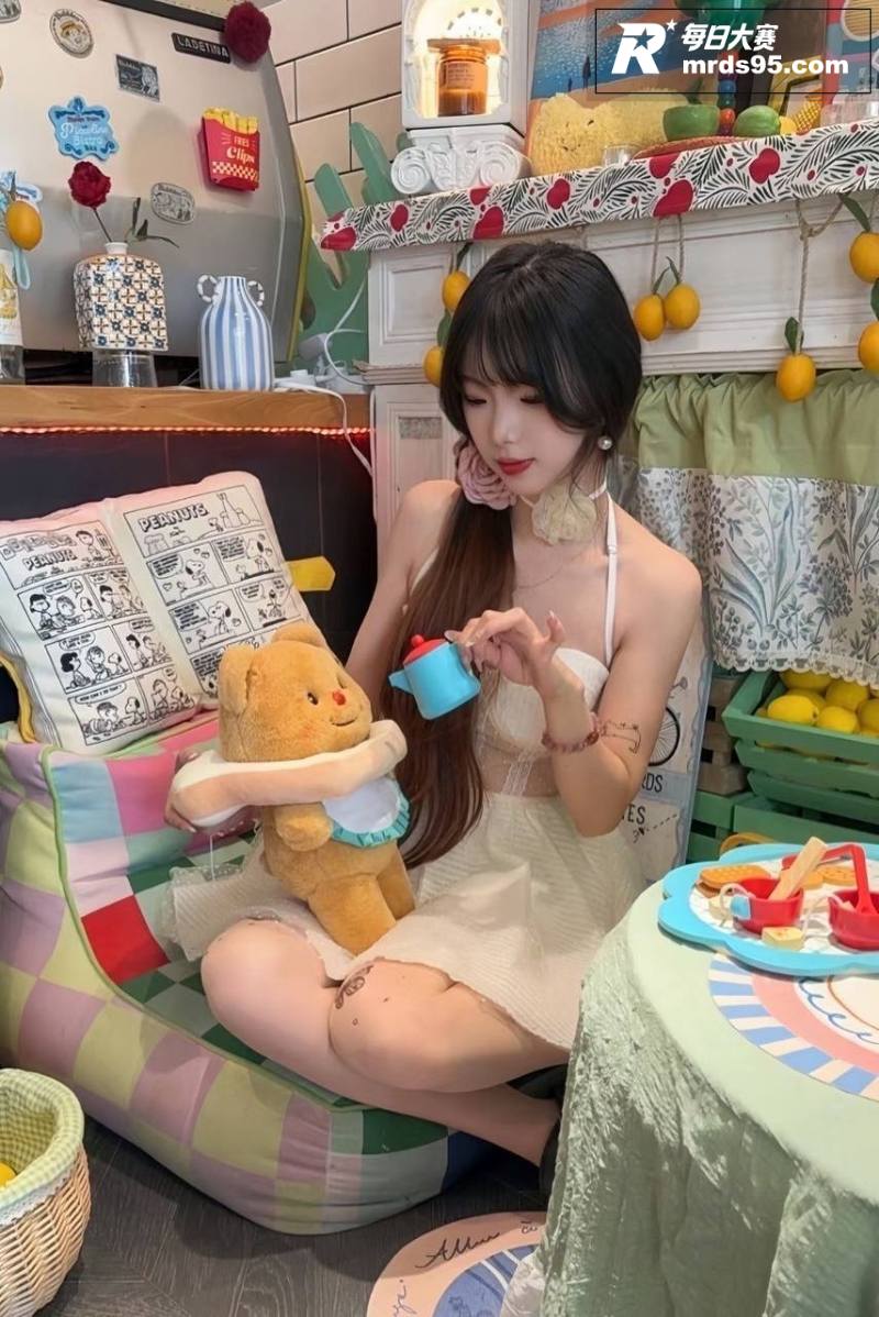 江苏扬州极品反差嫩妹相关图片5
