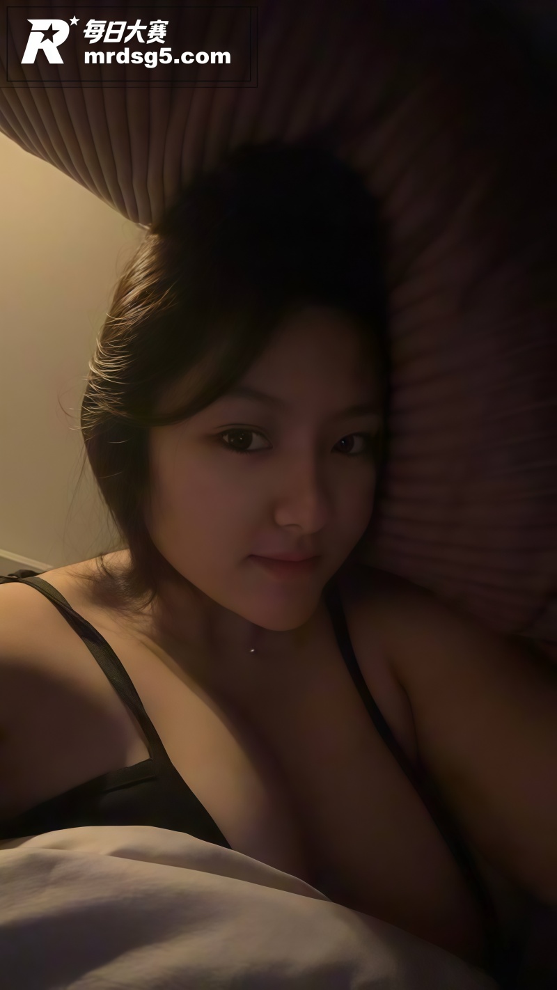 极品微胖巨乳大学生 相关图片3