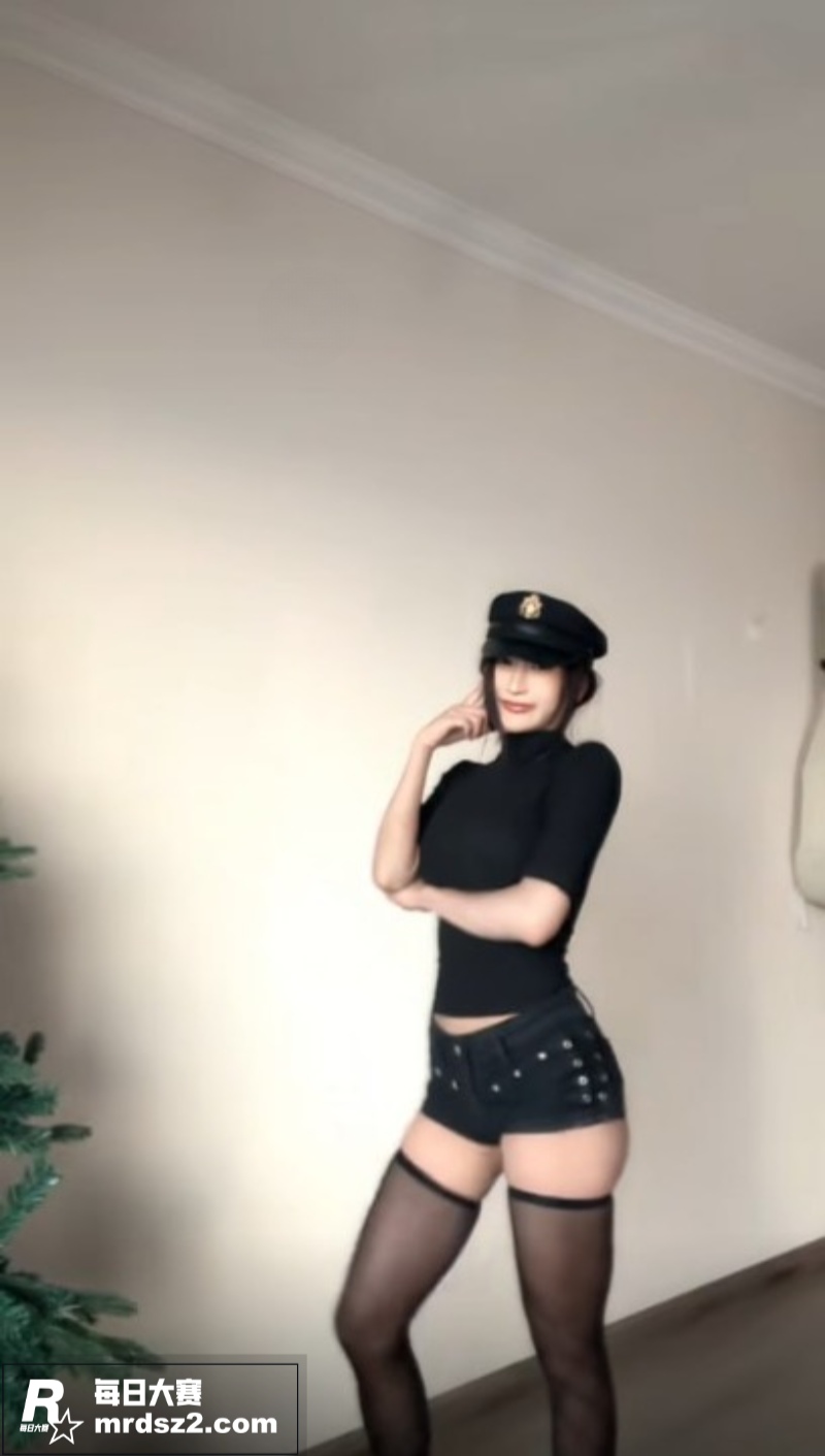抖音10万粉丝网红 相关图片3