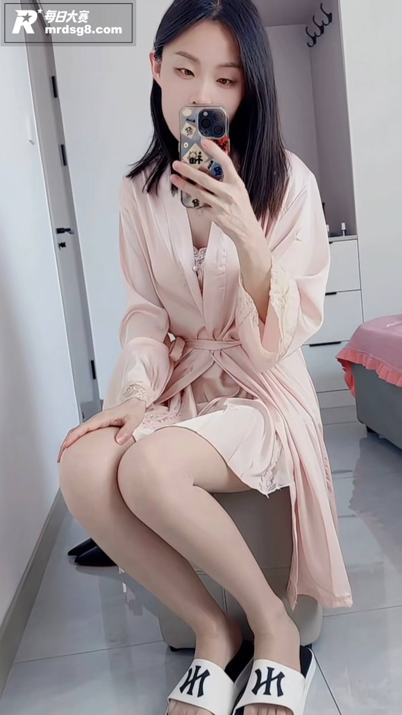 快手极品高颜值御姐 相关图片2