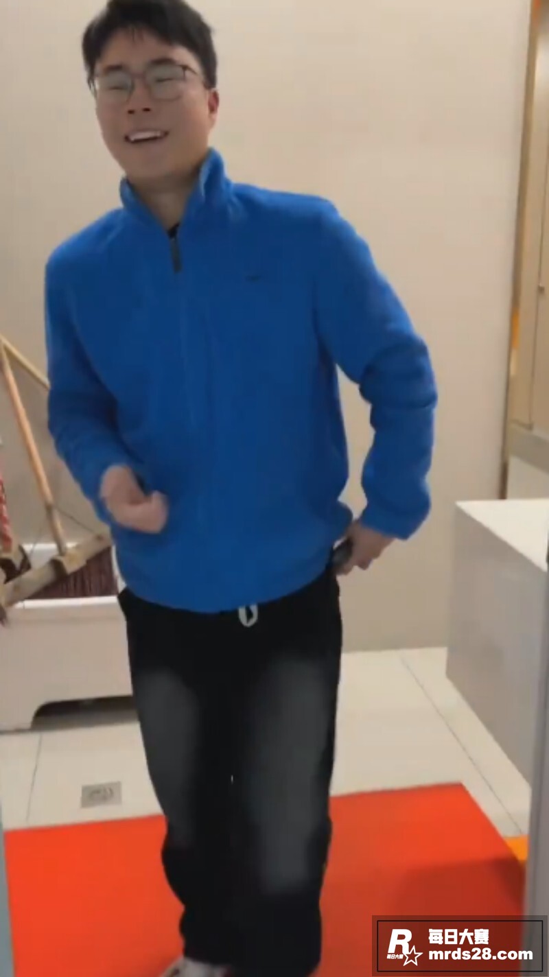 偷拍翻车现场  长安相关图片6