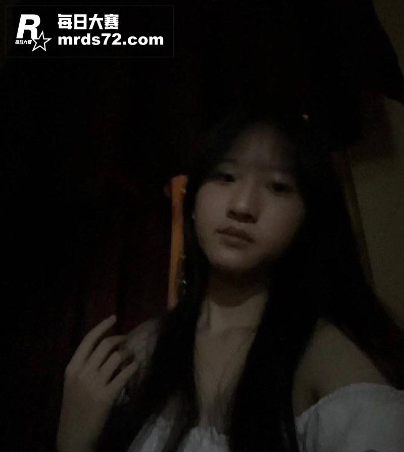 香港高颜值学生妹 黄相关图片6