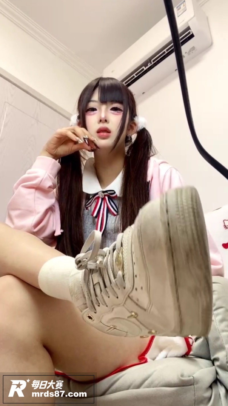玩物直播足控女王 小相关图片3