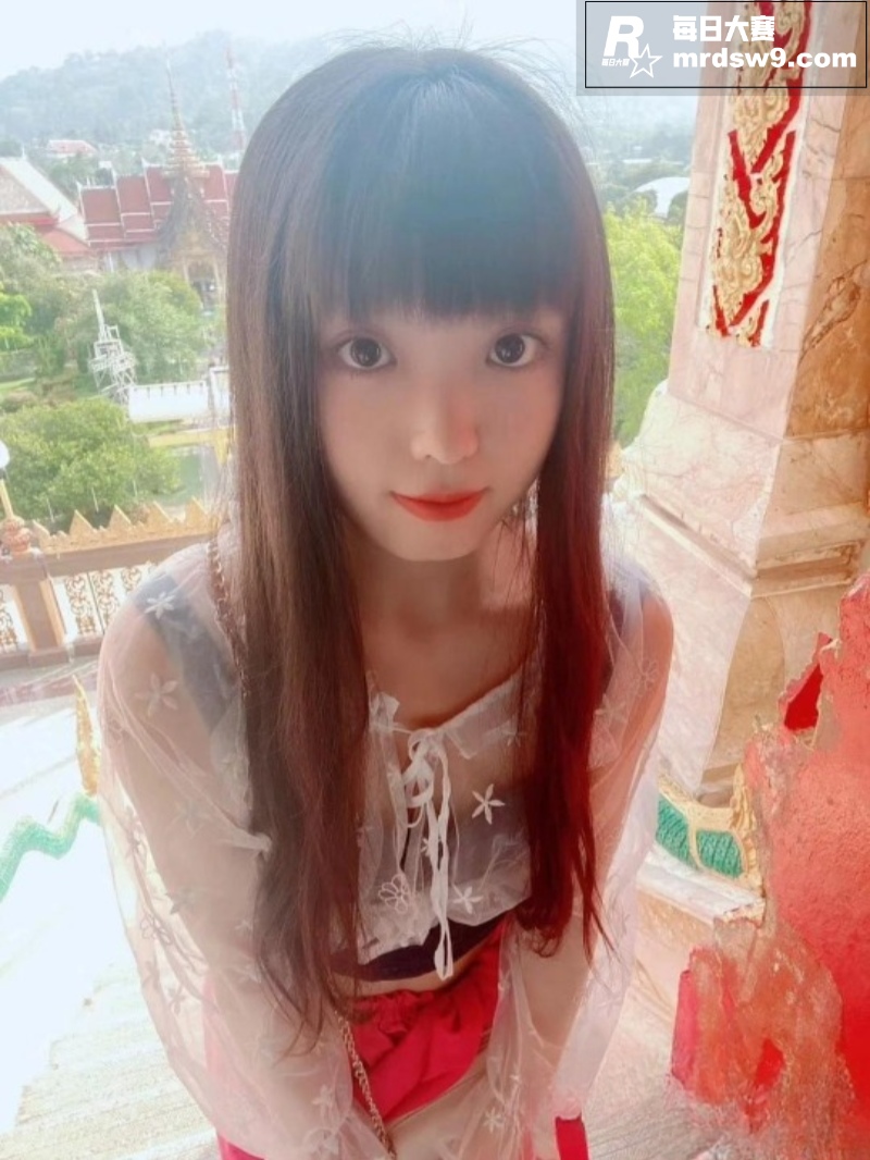 推特高颜值网红 兔牙相关图片2