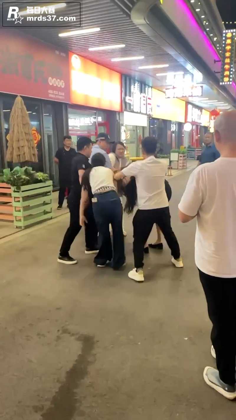 撕逼现场！520当天相关图片9