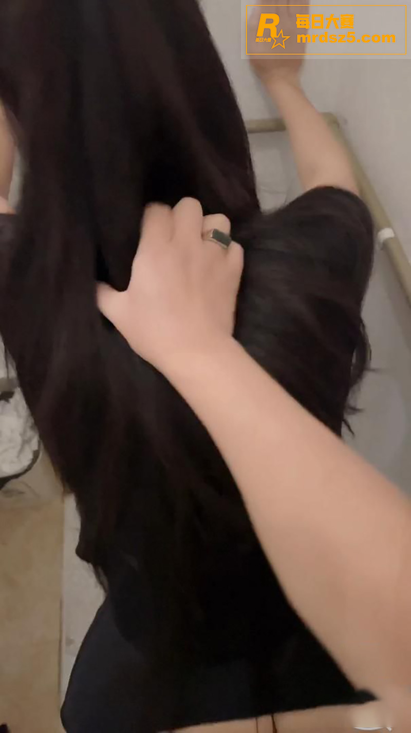 海角社区 奶子即正义相关图片5