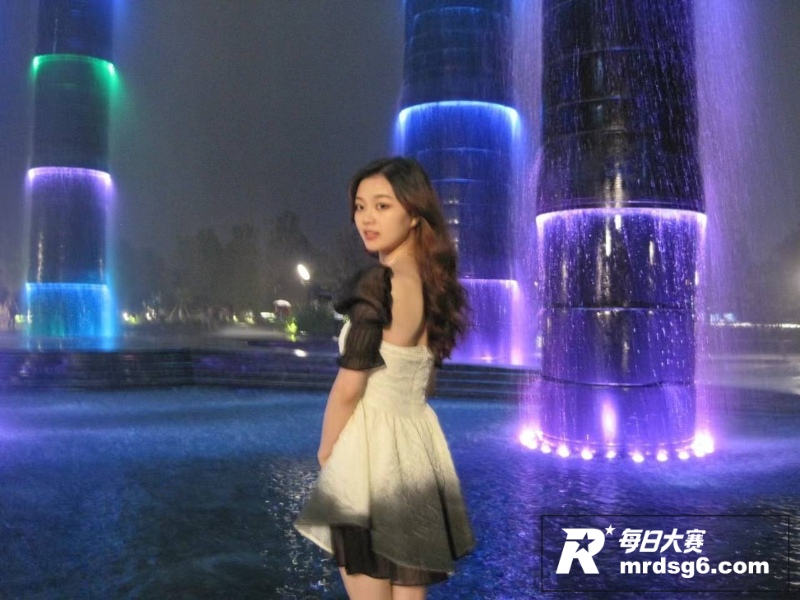 湖南反差校花性爱视频相关图片3