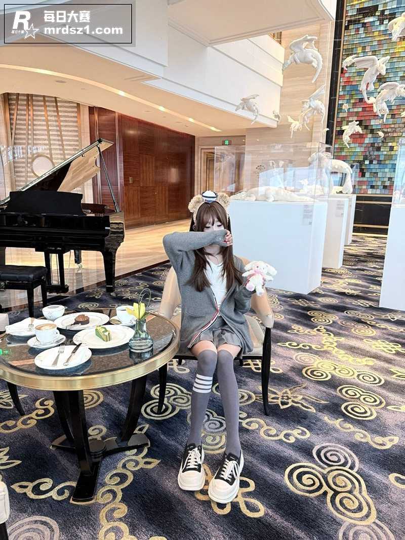 推特高颜值嫩妹 ay相关图片11