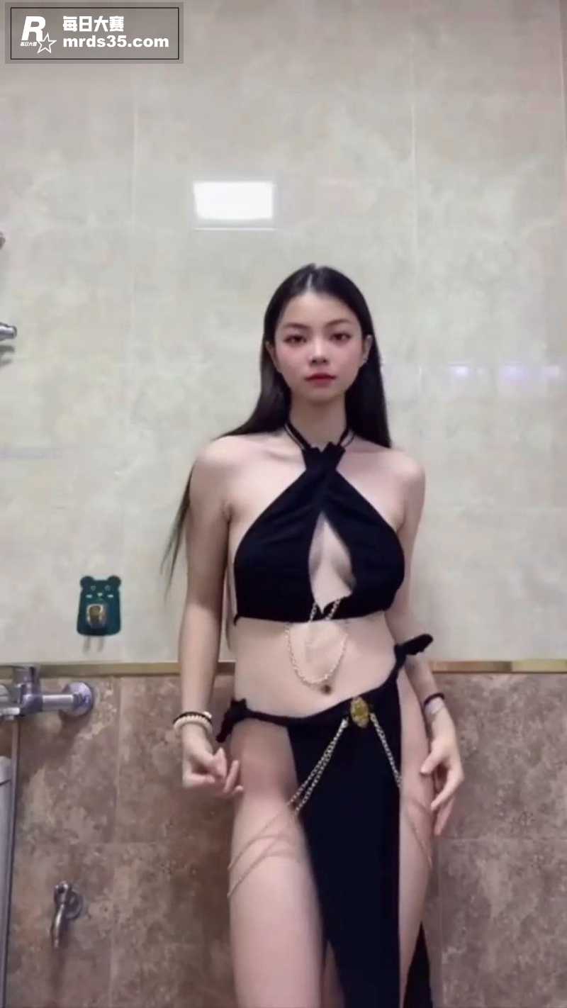 推特高颜值网红 安慕相关图片4